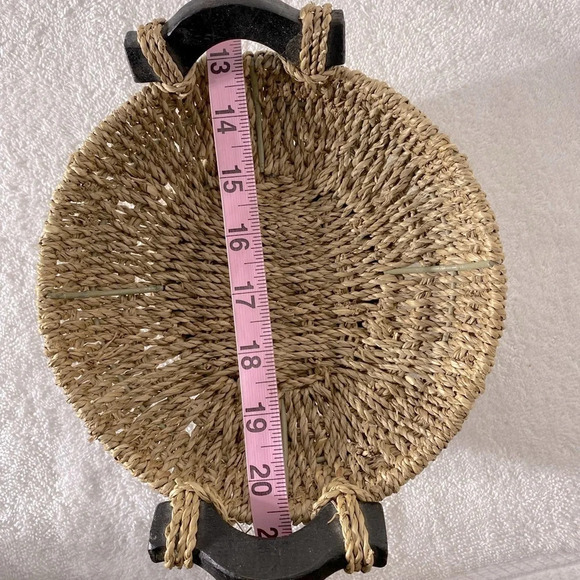 Woven Sea Grass Round Basket With Handles - Picture 8 of 8